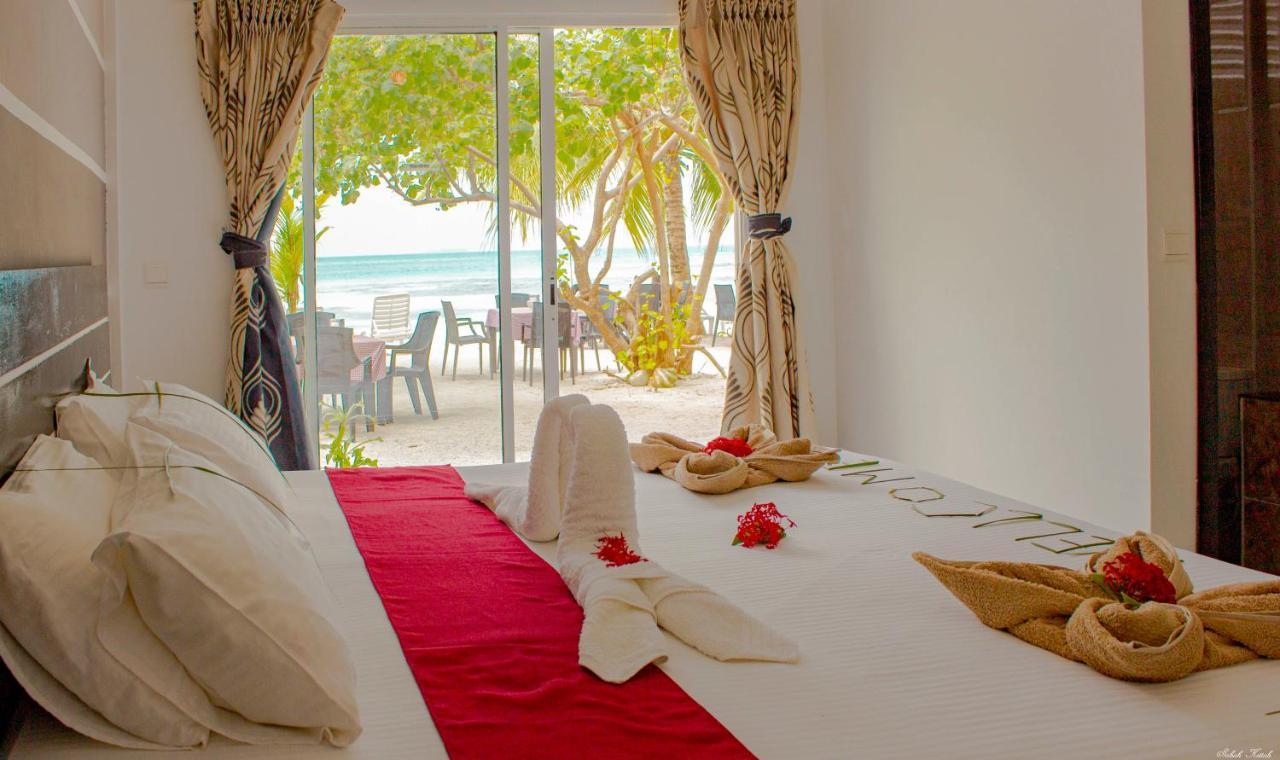 Crown Beach Hotel-Private Bikini Beach Dhiffushi Εξωτερικό φωτογραφία