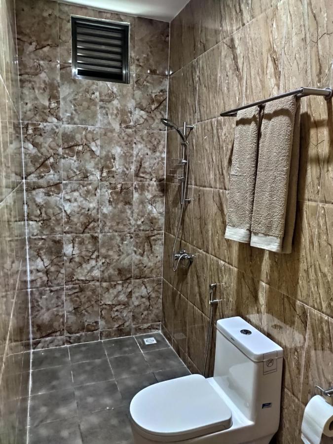 Crown Beach Hotel-Private Bikini Beach Dhiffushi Εξωτερικό φωτογραφία