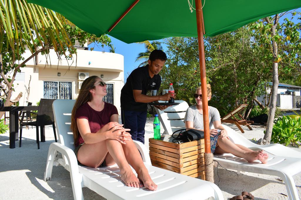 Crown Beach Hotel-Private Bikini Beach Dhiffushi Εξωτερικό φωτογραφία