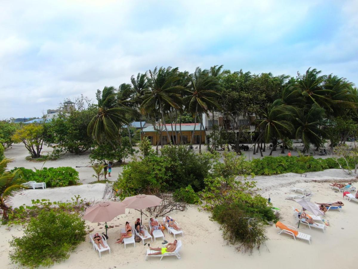 Crown Beach Hotel-Private Bikini Beach Dhiffushi Εξωτερικό φωτογραφία